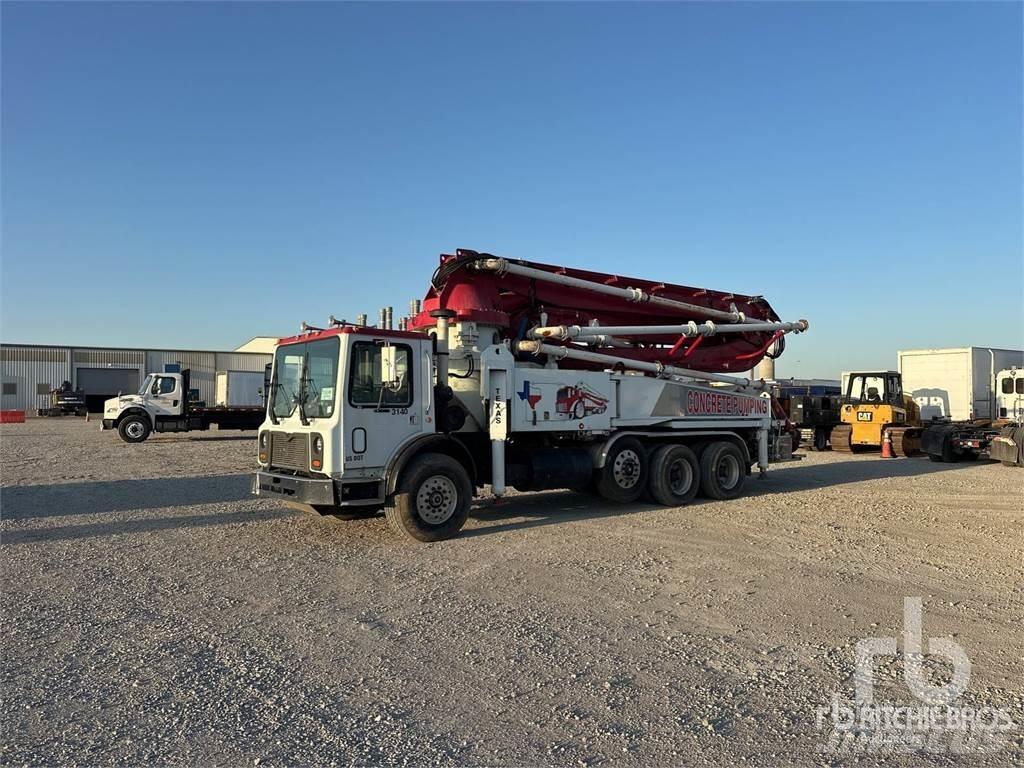 Mack MR Автобетоновози
