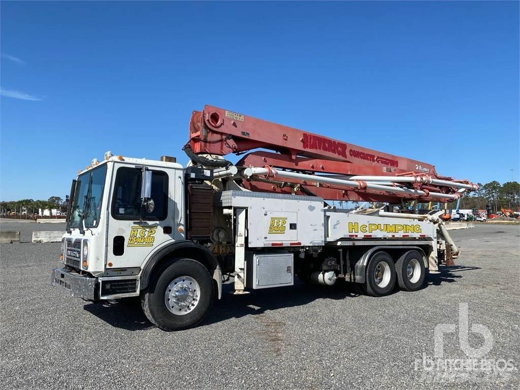 Mack MRU613 Автобетоновози

