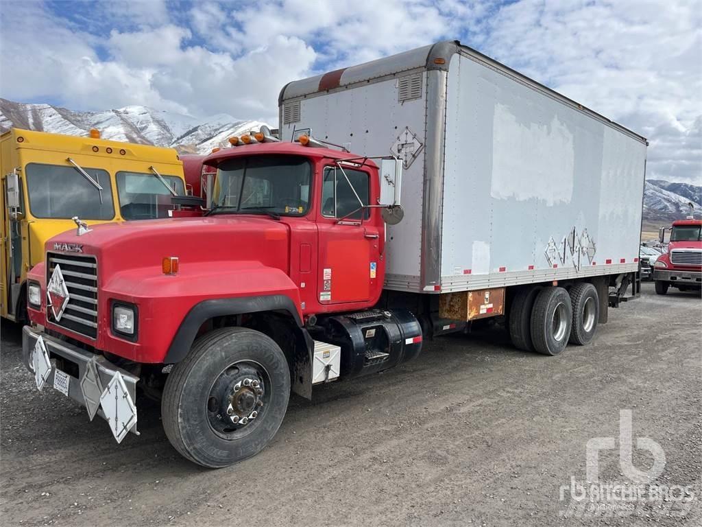 Mack RD69OS Ванове за доставки
