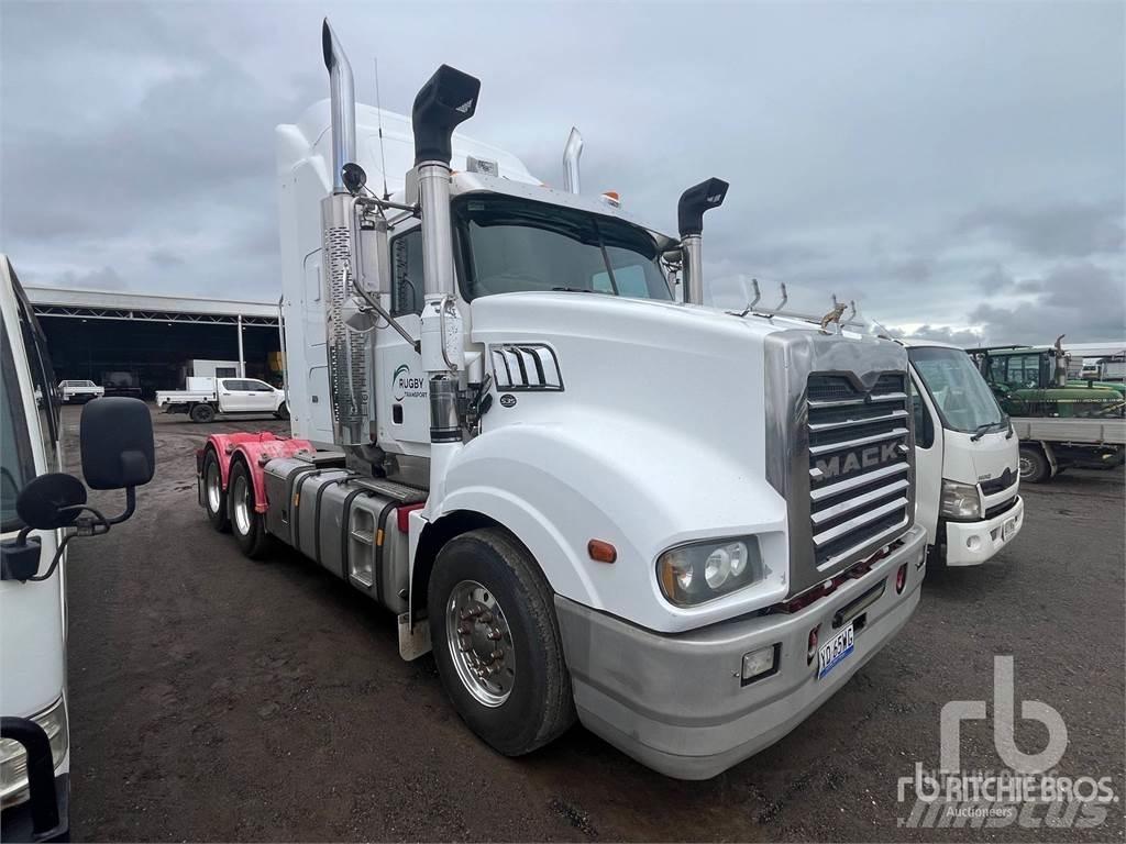 Mack TRIDENT Влекачи