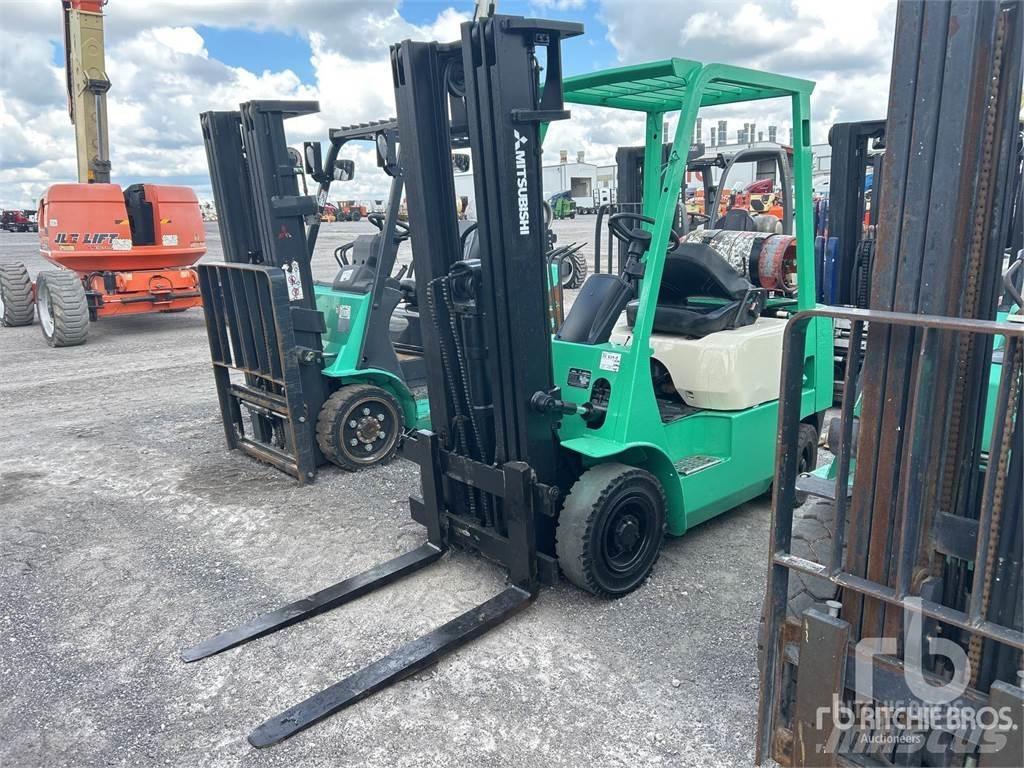 Mitsubishi FG15 Дизелови камиони