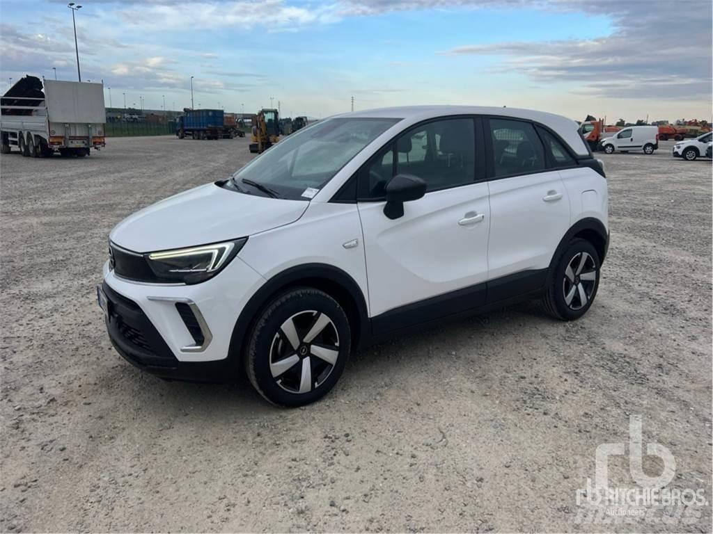 Opel CROSSLAND Пикапи