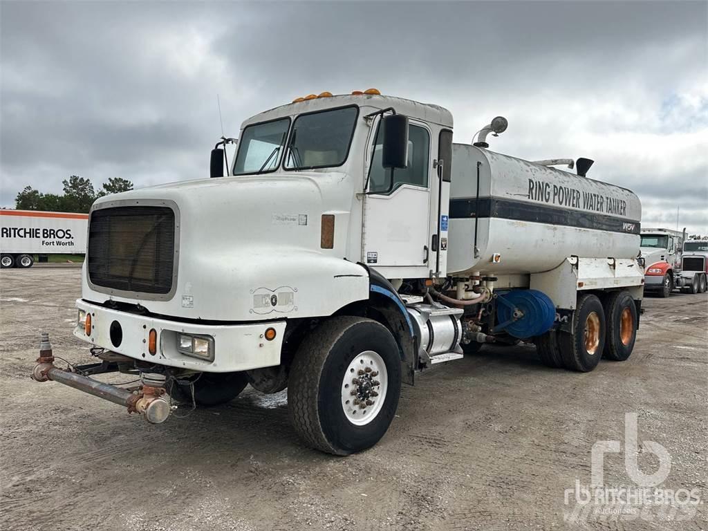 Oshkosh F2346 Цистерни за вода
