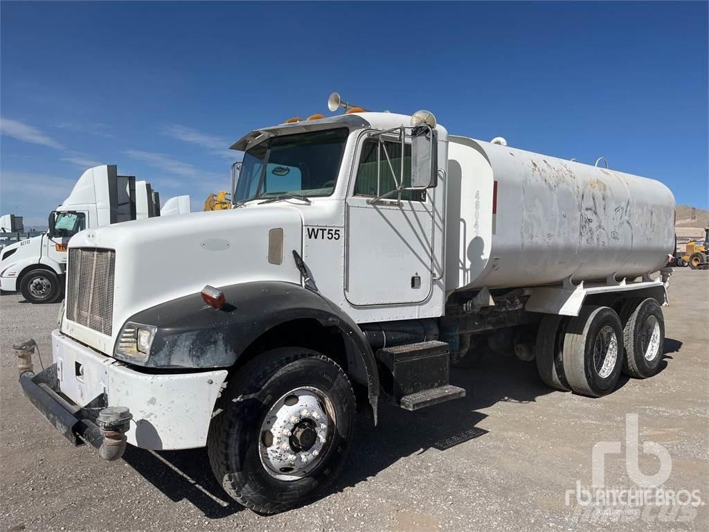 Peterbilt 330 Цистерни за вода
