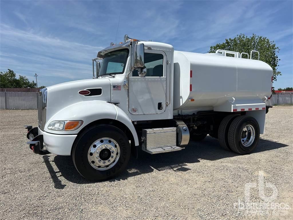 Peterbilt 337 Цистерни за вода
