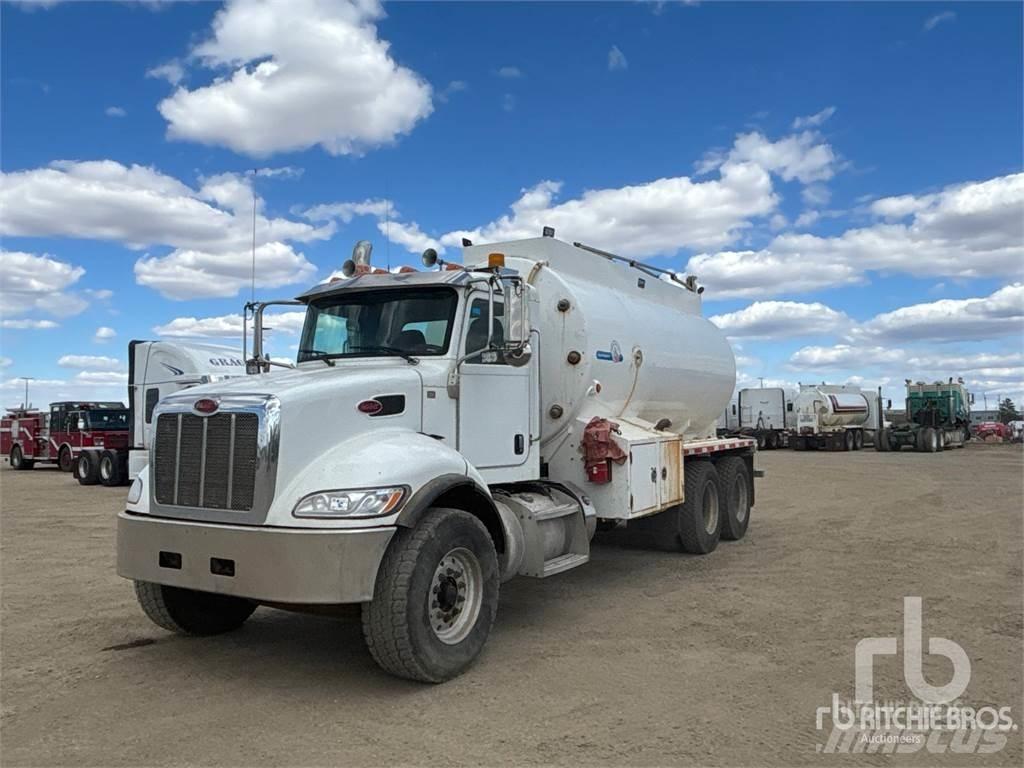 Peterbilt 348 Цистерни за вода
