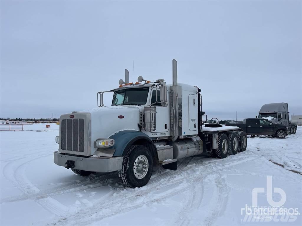 Peterbilt 367 Бордови камион / автолебедка