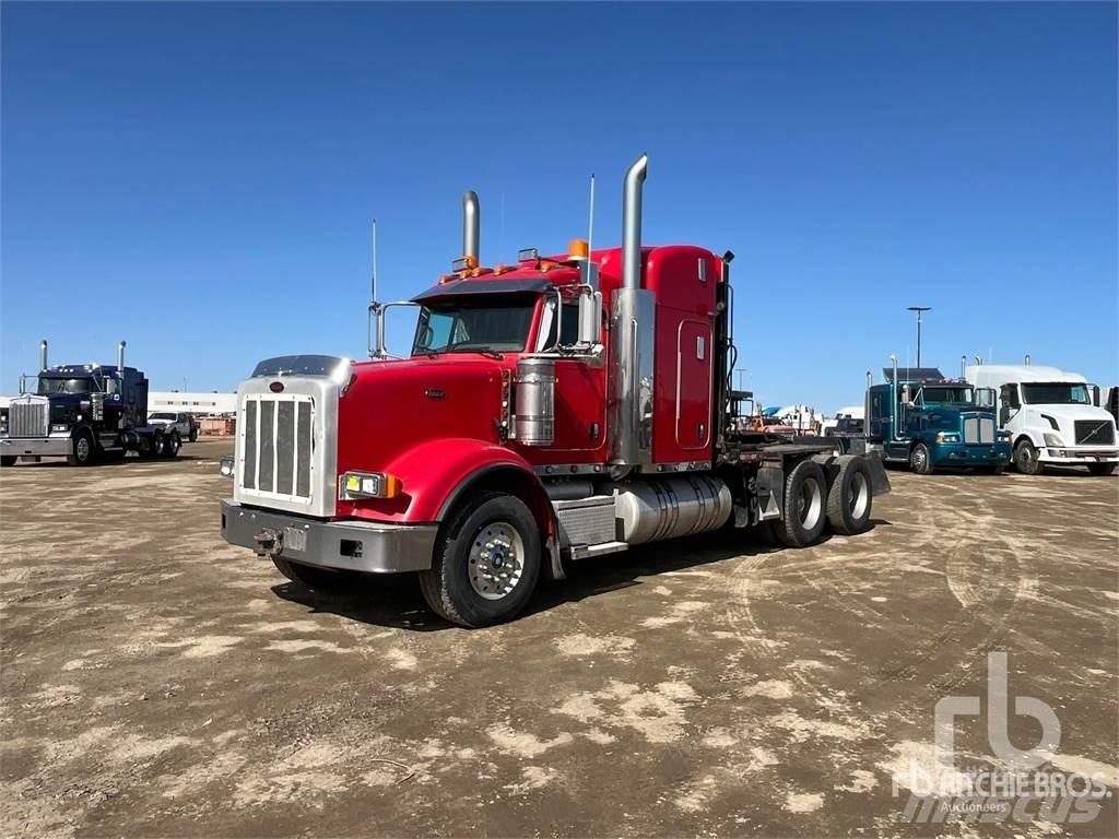 Peterbilt 367 Бордови камион / автолебедка