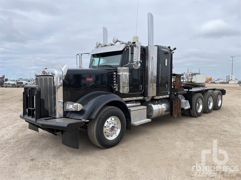 Peterbilt 367 Бордови камион / автолебедка