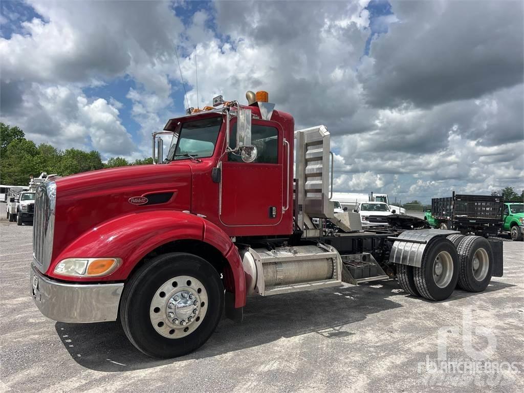 Peterbilt 384 Влекачи
