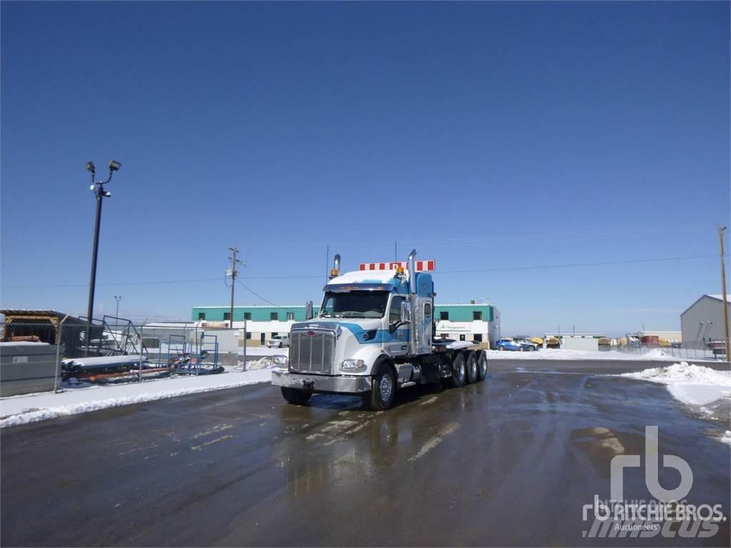 Peterbilt 567 Бордови камион / автолебедка