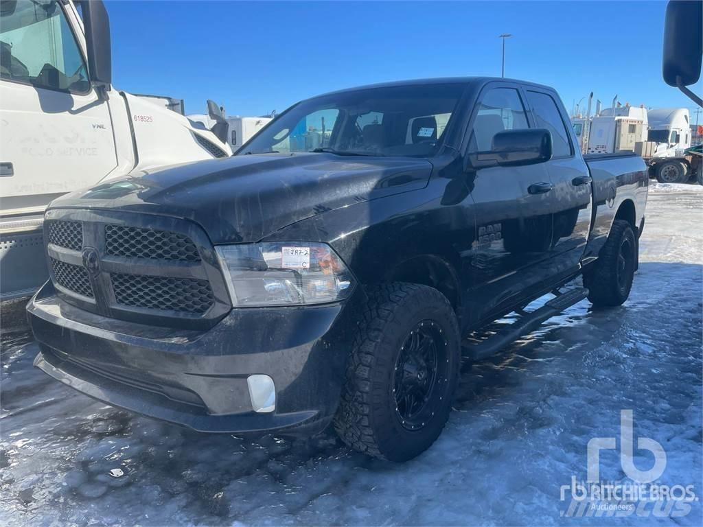 RAM 1500 Пикапи