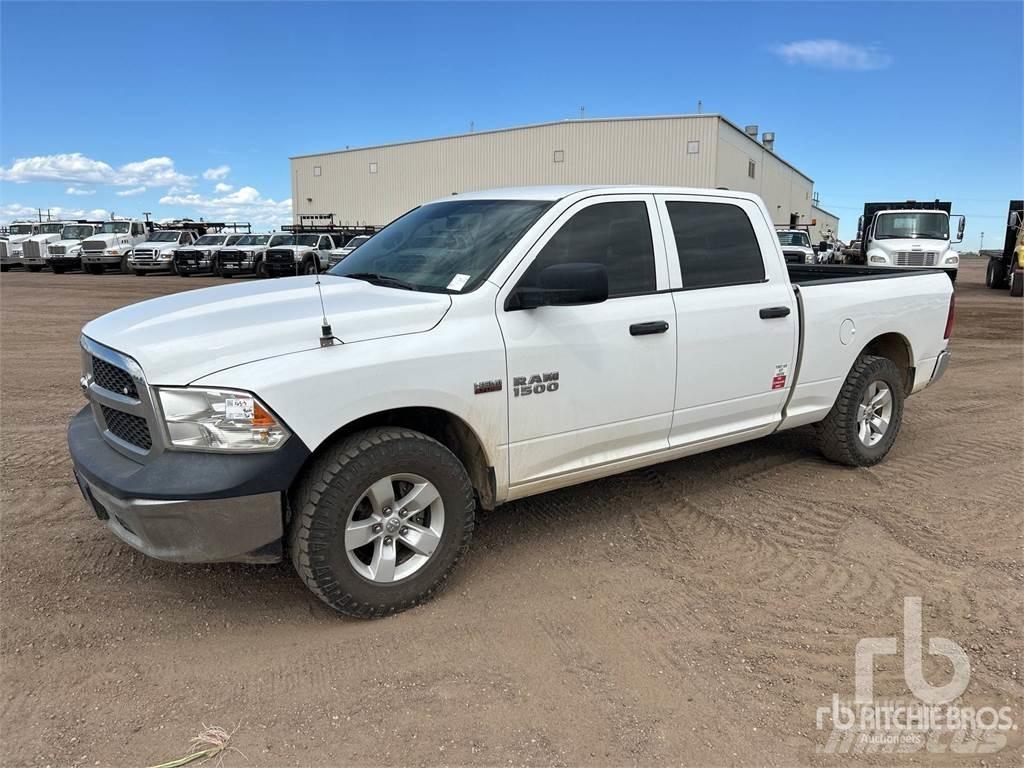 RAM 1500 Пикапи