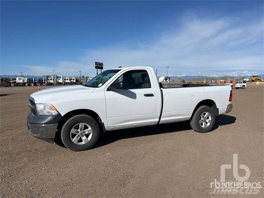 RAM 1500 Пикапи