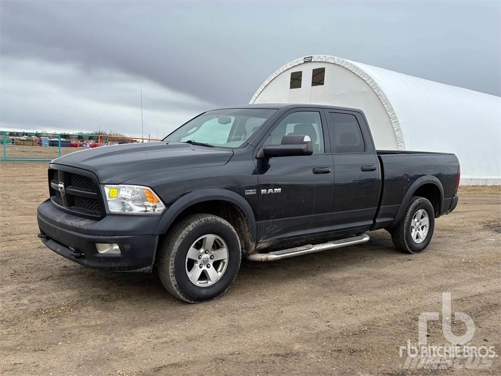 RAM 1500 Пикапи
