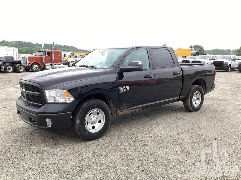 RAM 1500 Пикапи