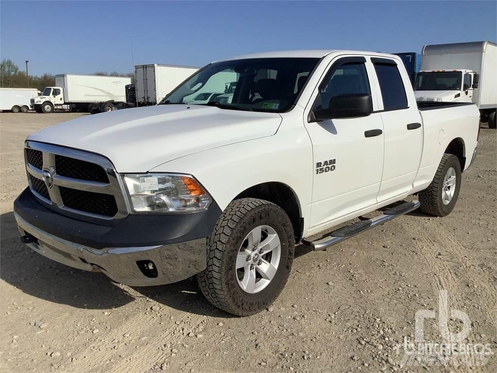 RAM 1500 Пикапи