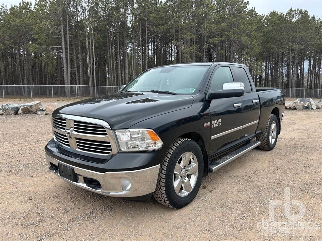 RAM 1500 Пикапи