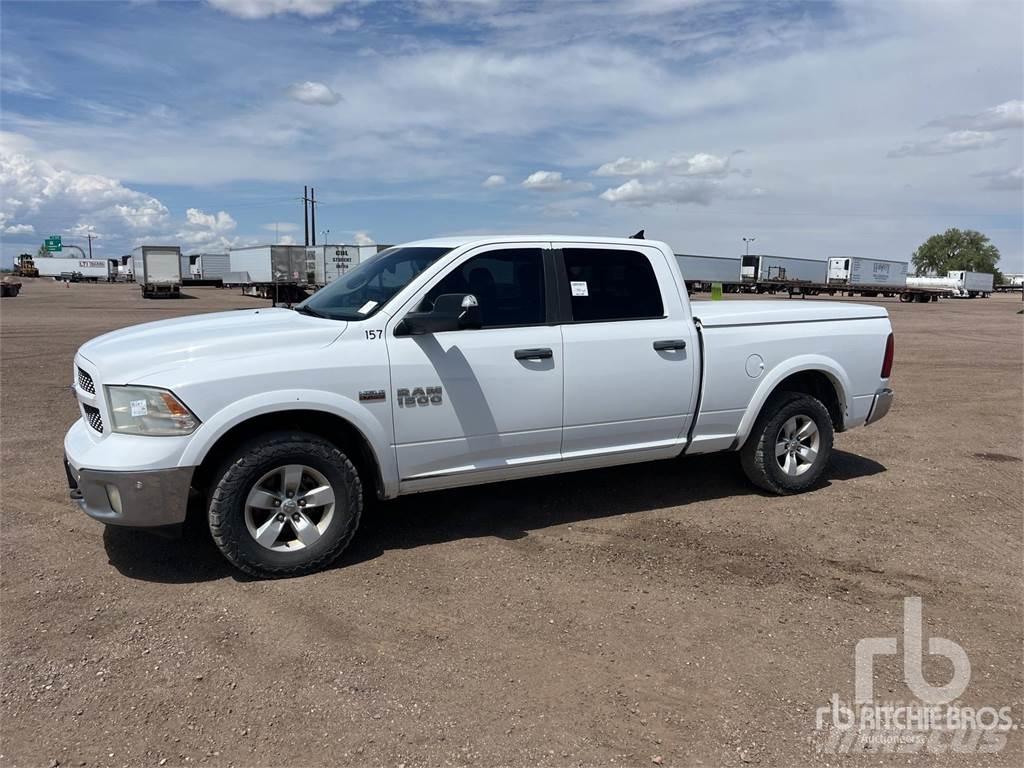 RAM 1500 Пикапи