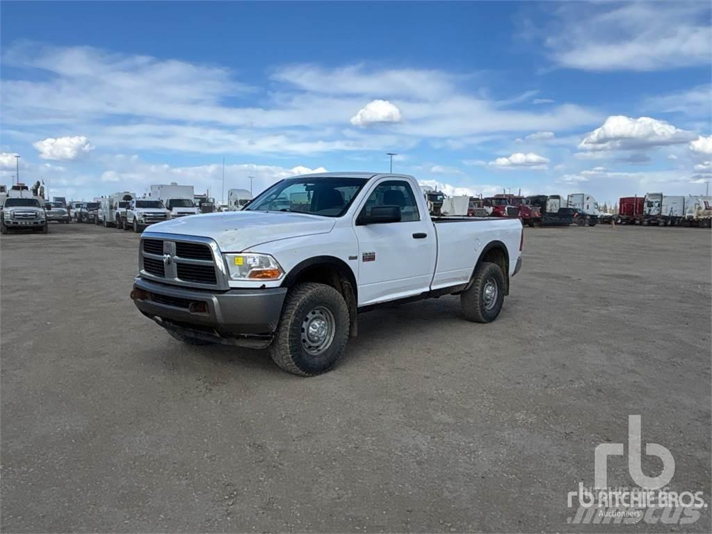 RAM 2500 Пикапи