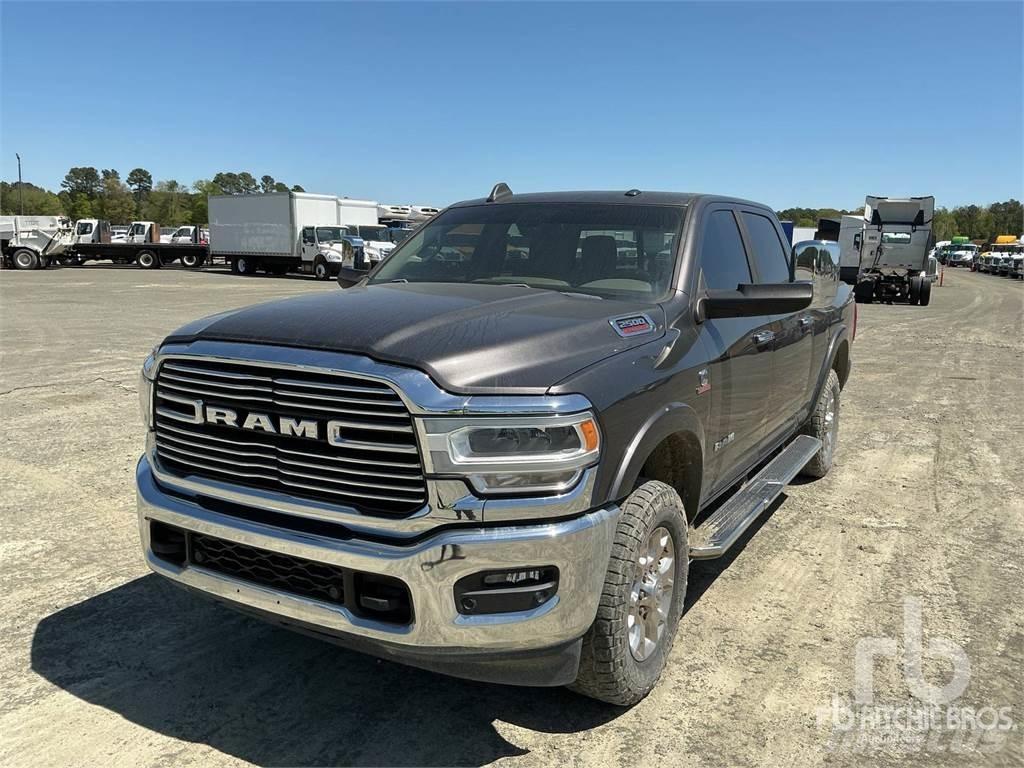 RAM 2500 Пикапи