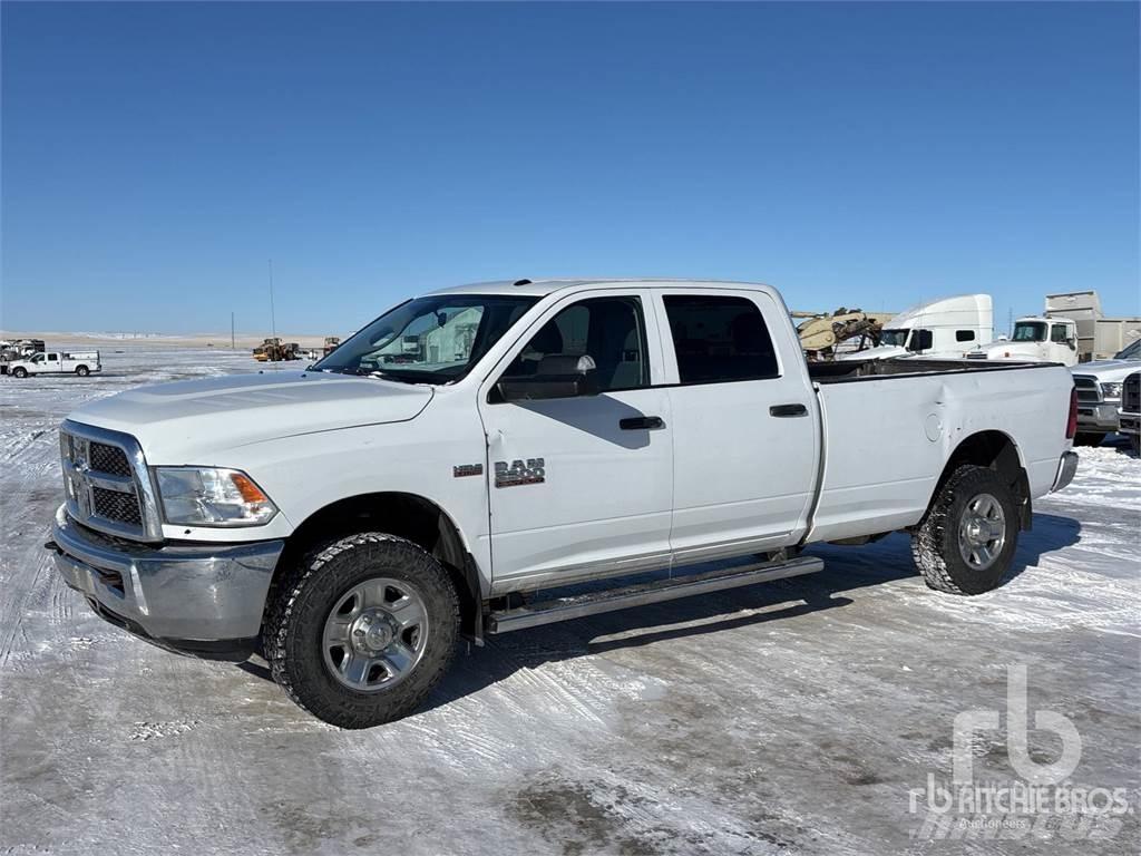 RAM 2500 Пикапи