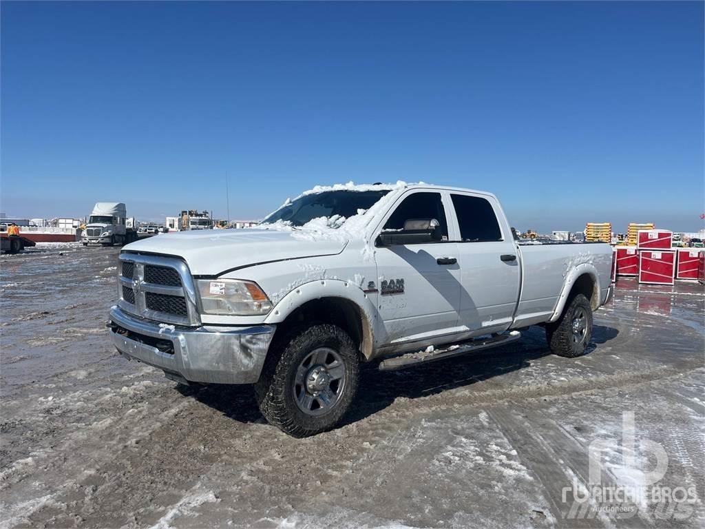 RAM 2500 Пикапи