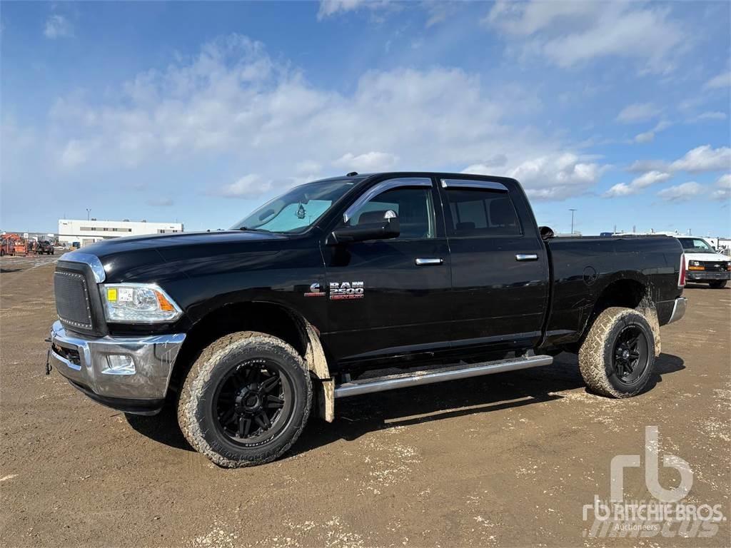RAM 2500 Пикапи
