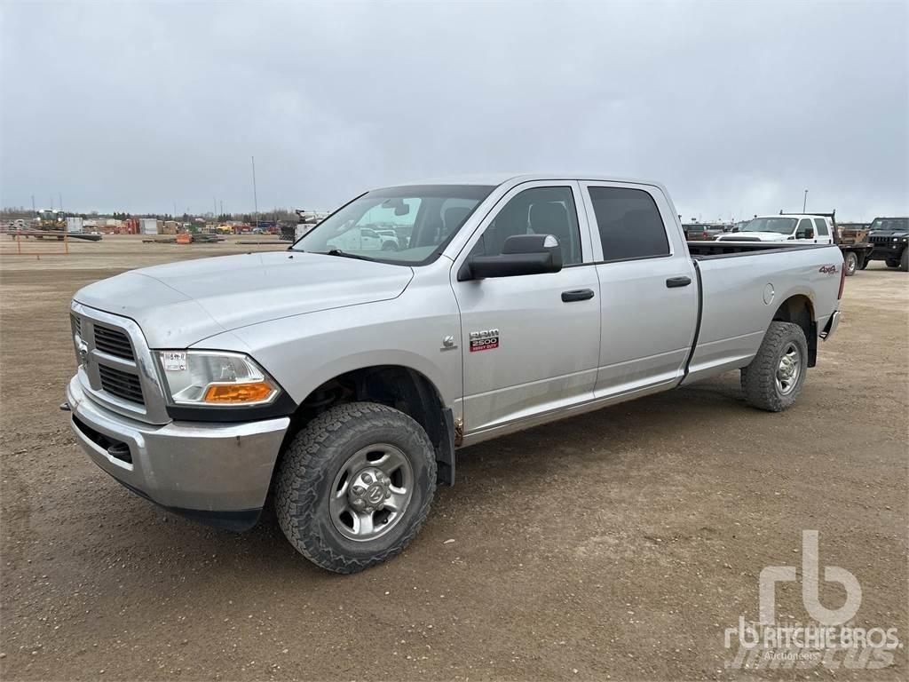 RAM 2500 Пикапи