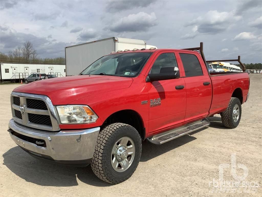 RAM 2500 Пикапи