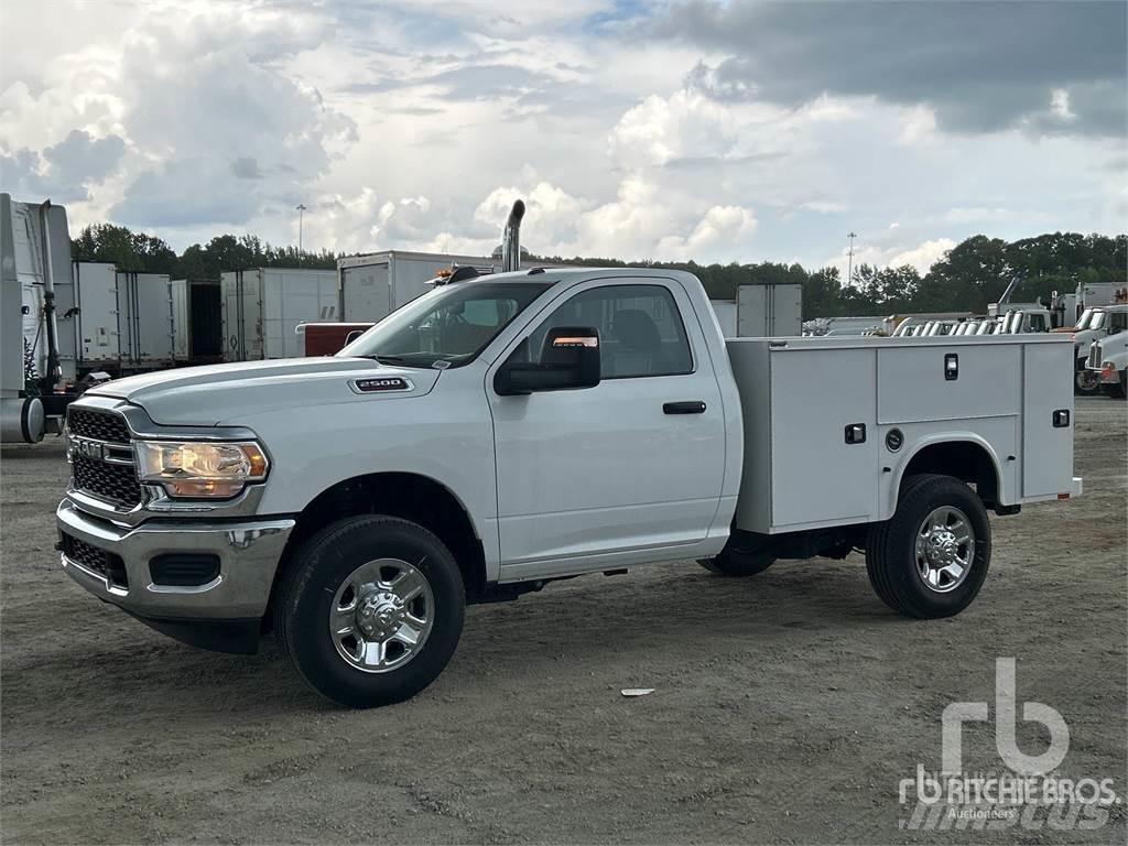RAM 2500 Общински/универсални превозни средства
