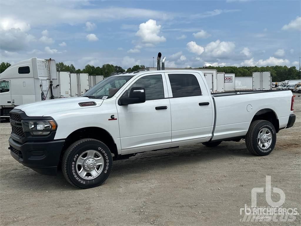 RAM 2500 Пикапи