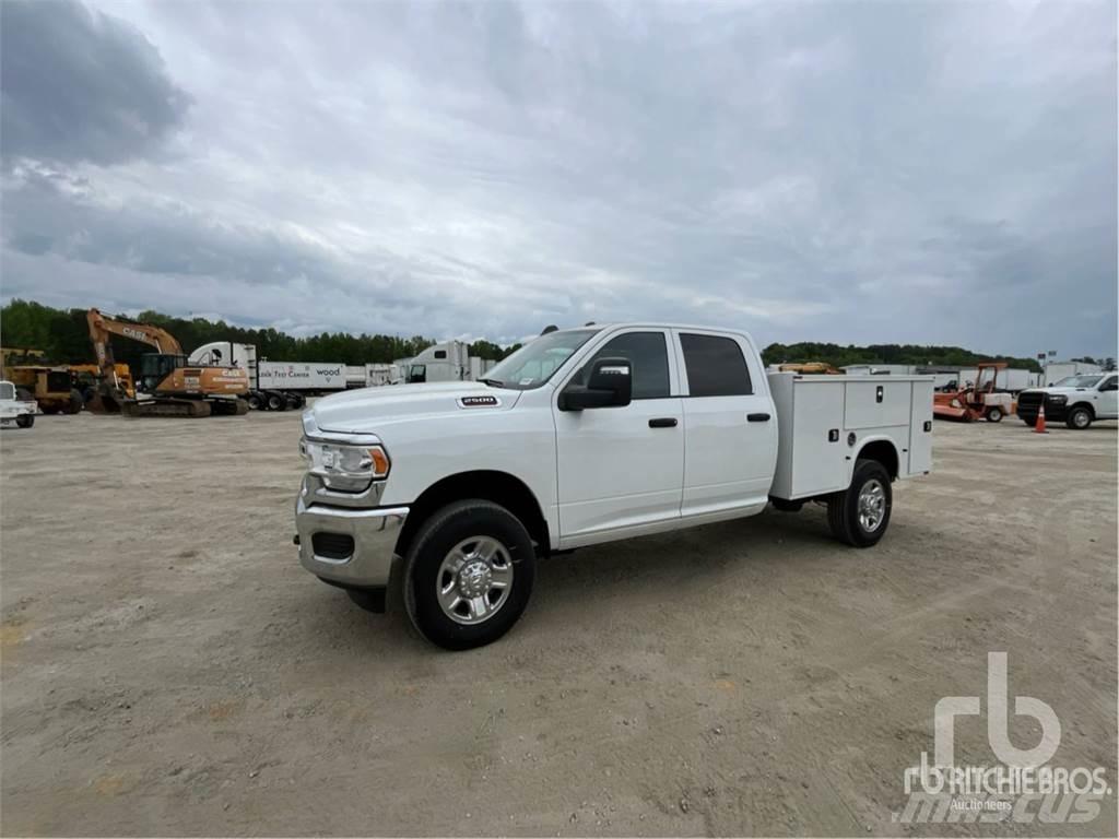 RAM 2500 Общински/универсални превозни средства
