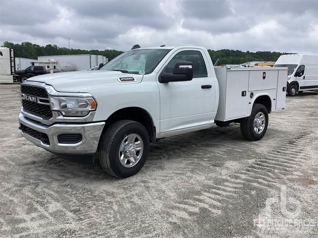 RAM 2500 Общински/универсални превозни средства
