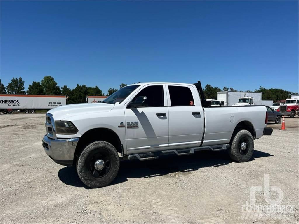 RAM 2500 Пикапи