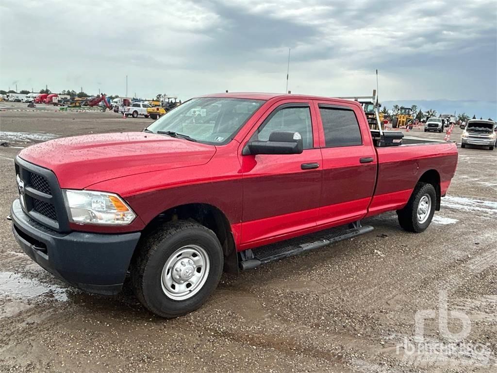 RAM 2500 Пикапи