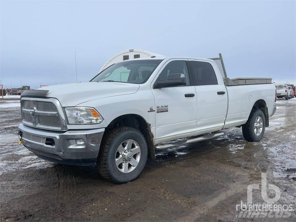 RAM 3500 Пикапи