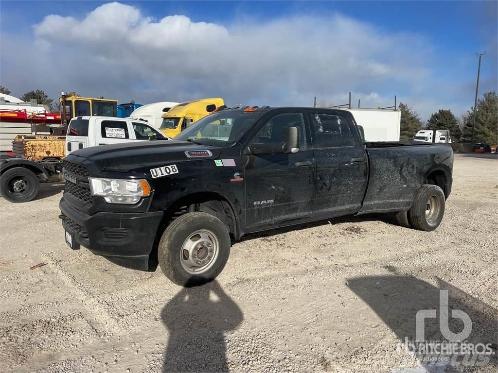 RAM 3500 Пикапи