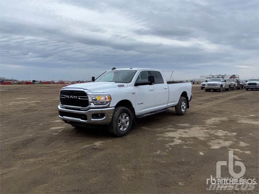 RAM 3500 Пикапи