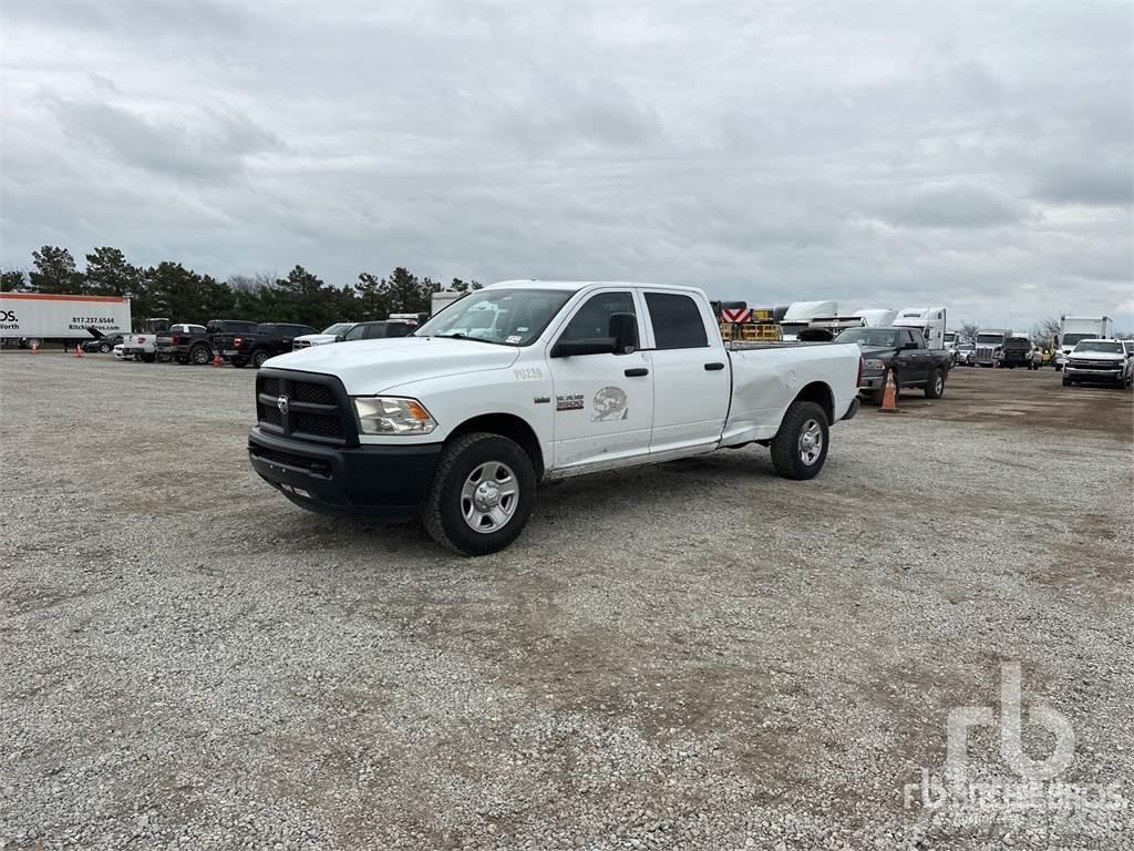 RAM 3500 Пикапи