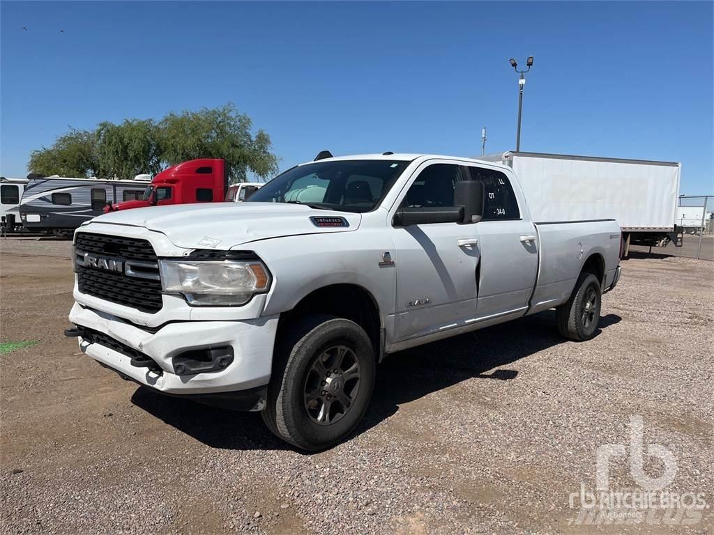 RAM 3500 Пикапи