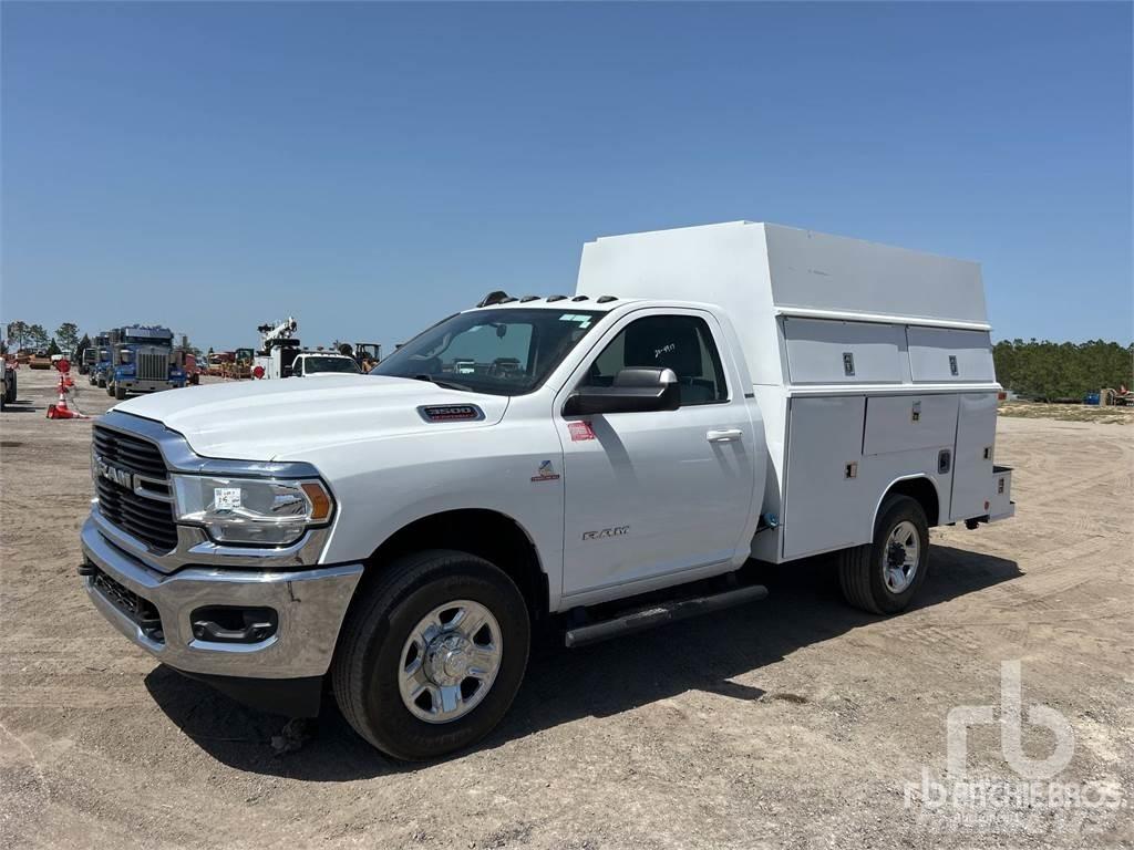RAM 3500 Общински/универсални превозни средства
