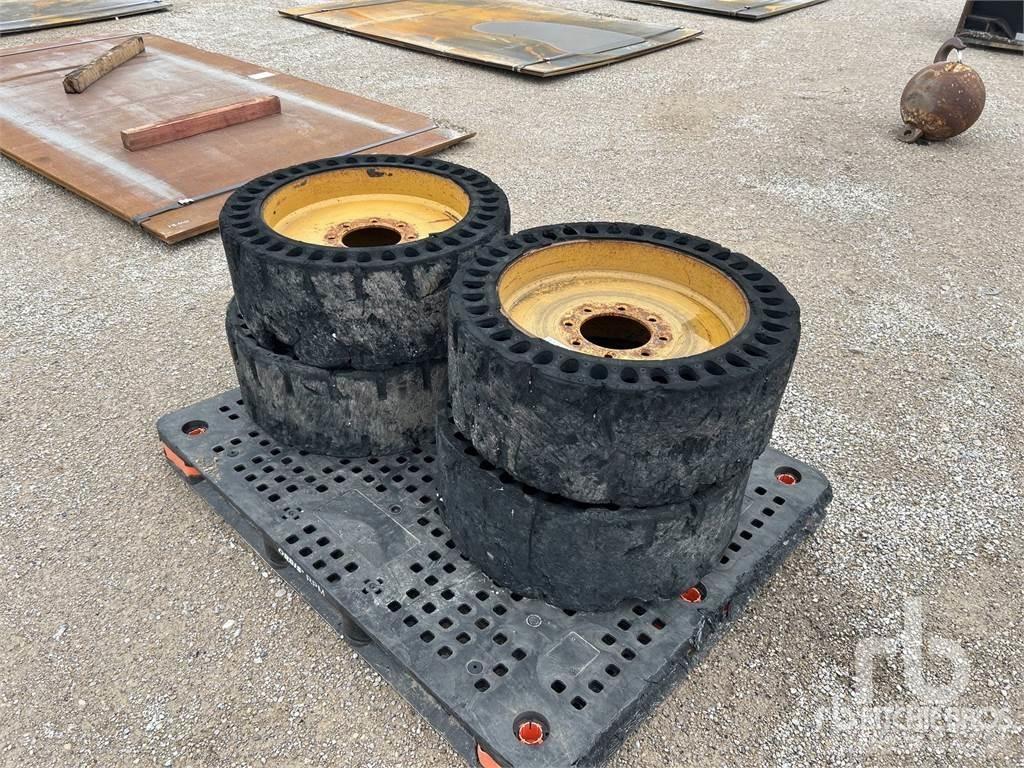 Skid Steer Колелета/Гуми