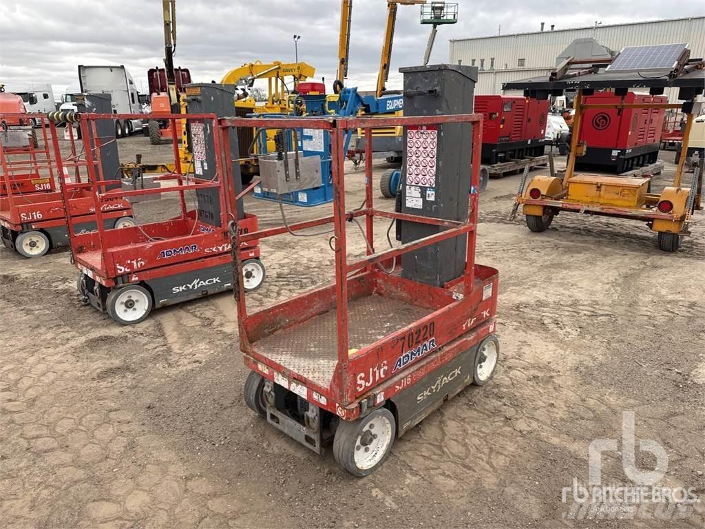 SkyJack SJ16 Подемници, лебедки и елеватори за материали
