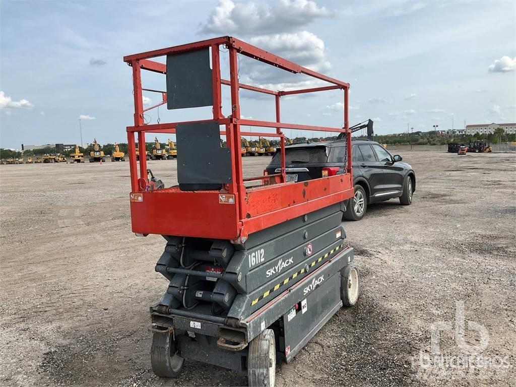 SkyJack SJ3226 Ножични работни платформи