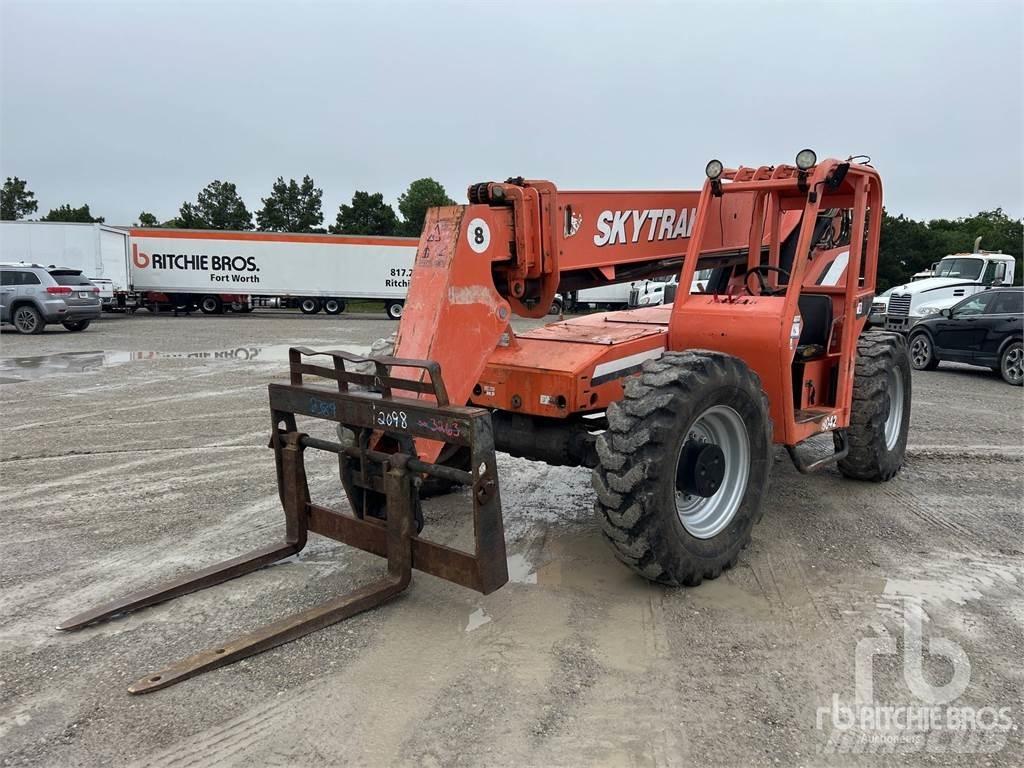SkyTrak 8042 Телескопични товарачи