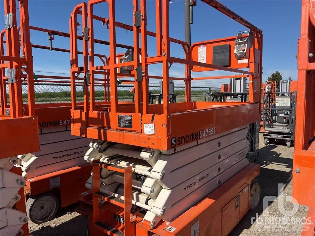 Snorkel S4732E Ножични работни платформи