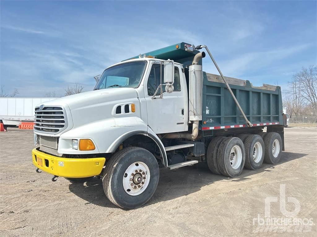 Sterling L9500 Самосвал