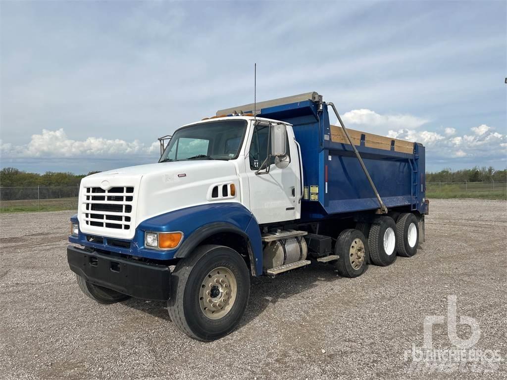 Sterling LT9500 Самосвал