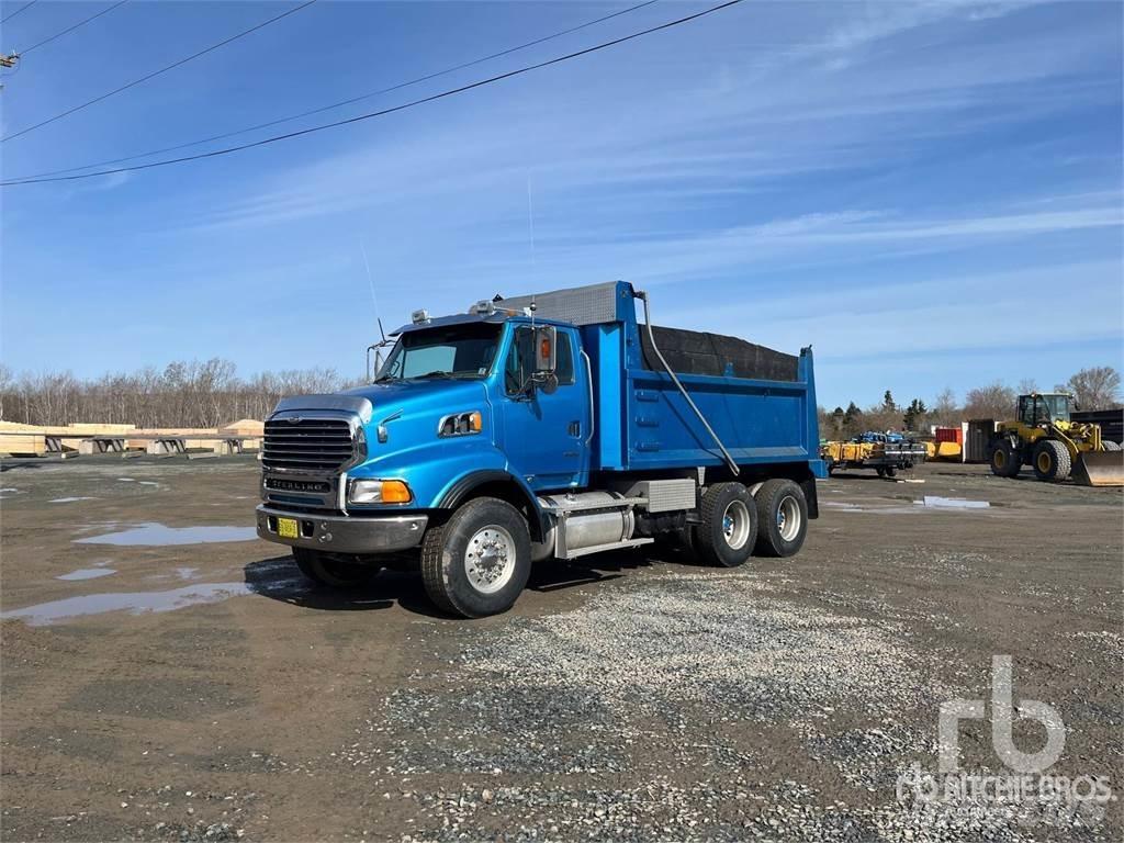 Sterling LT9500 Самосвал